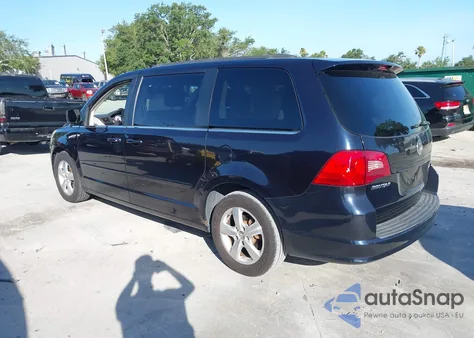 2011 Volkswagen Routan Se z USA, uszkodzony, nr VIN 2V4RW3DG5BR668194